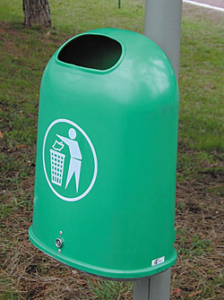 Abfallbehälter aus Kunststoff